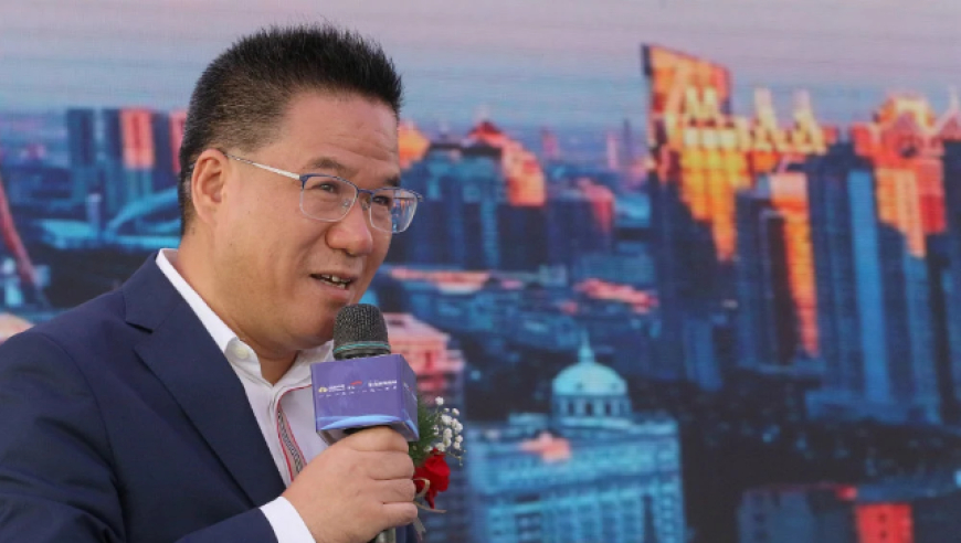 2025年新澳门精准资料,虞书欣黄杨钿甜八年前的合照,确保成语解释落实的问题_VR版V3.11